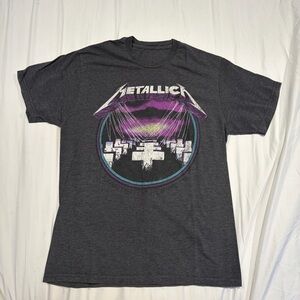 Metallica shirt Medium